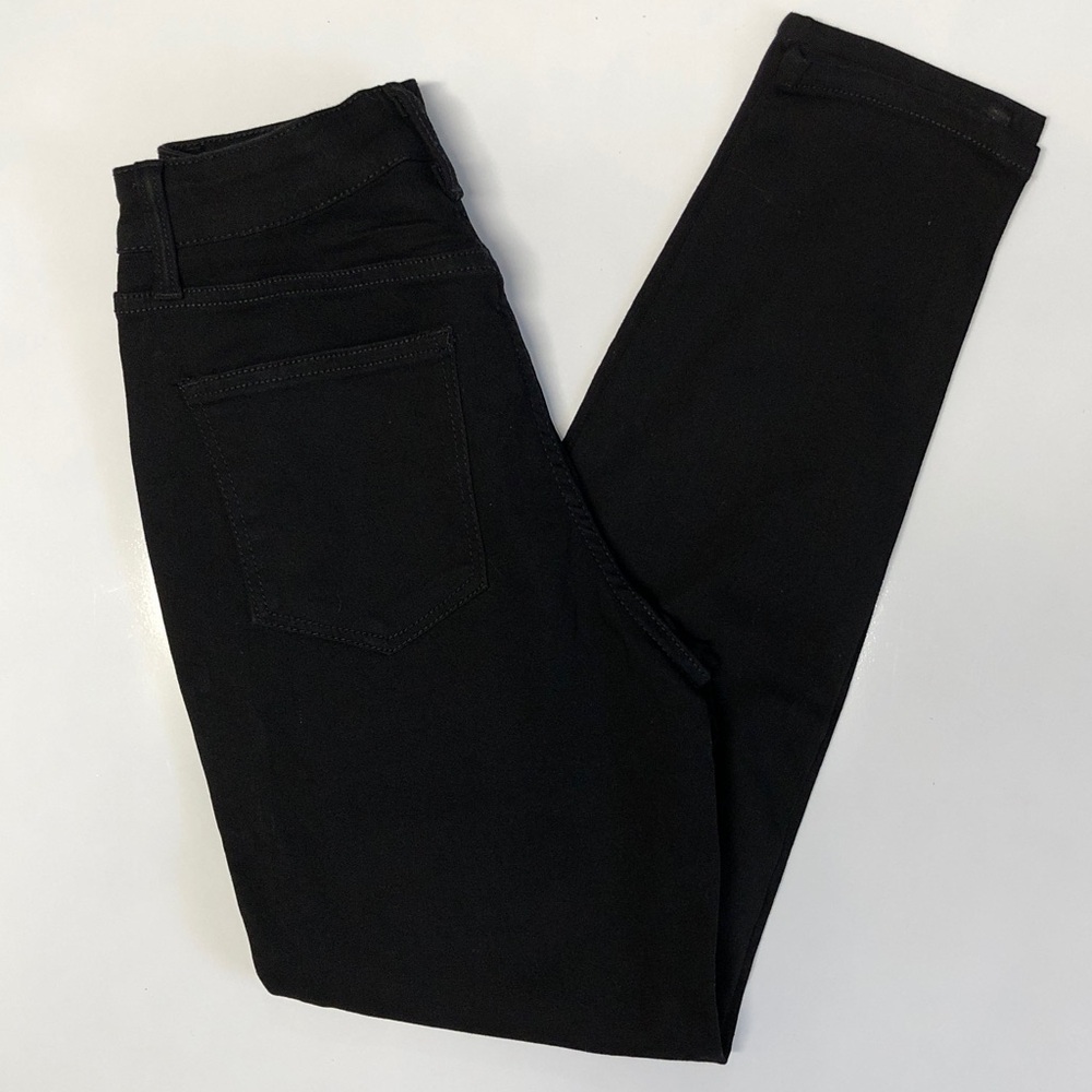 No boundaries high rise black jeans size 6